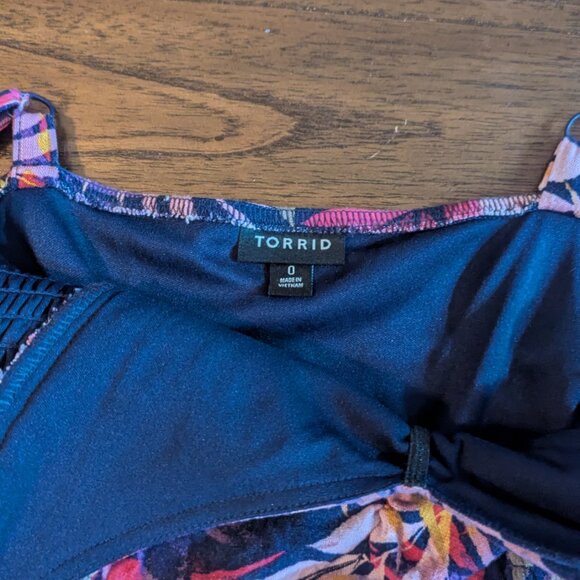 Floral dress - Picture 2 of 3